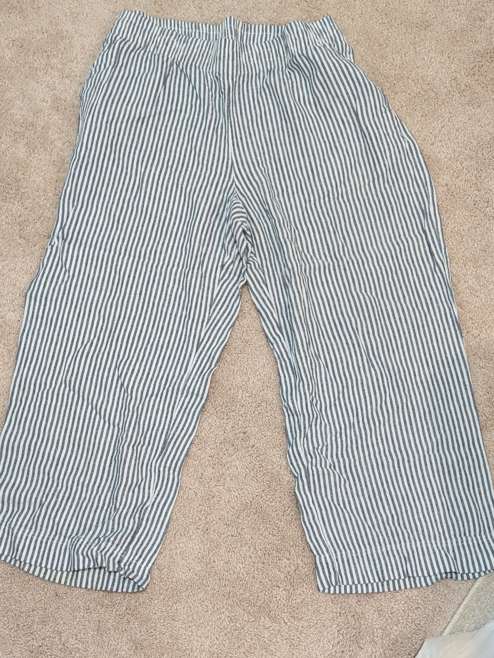 Old Navy Women's Blue and White Wideleg Pull-On Pants